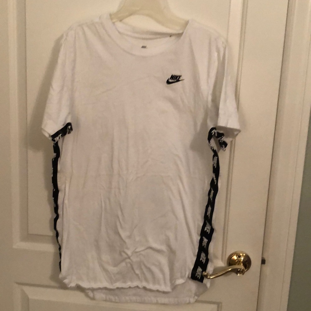 Nike Men’s T-shirt Medium